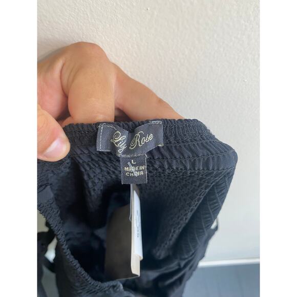 Lily Rose Women's Black Romper Large - Trendy & Stylish - Picture 9 of 11